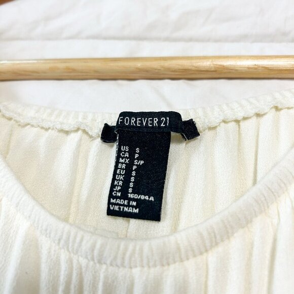 NWOT Forever 21 White Off-Shoulder Crop Top Small Lace Trim Boho Peasant Style - Picture 3 of 5